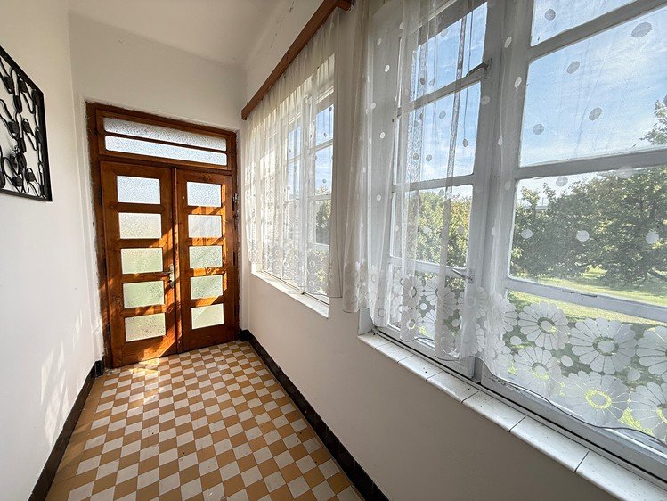 Prostorná vila 240 m², 5 pokojů — foto 2